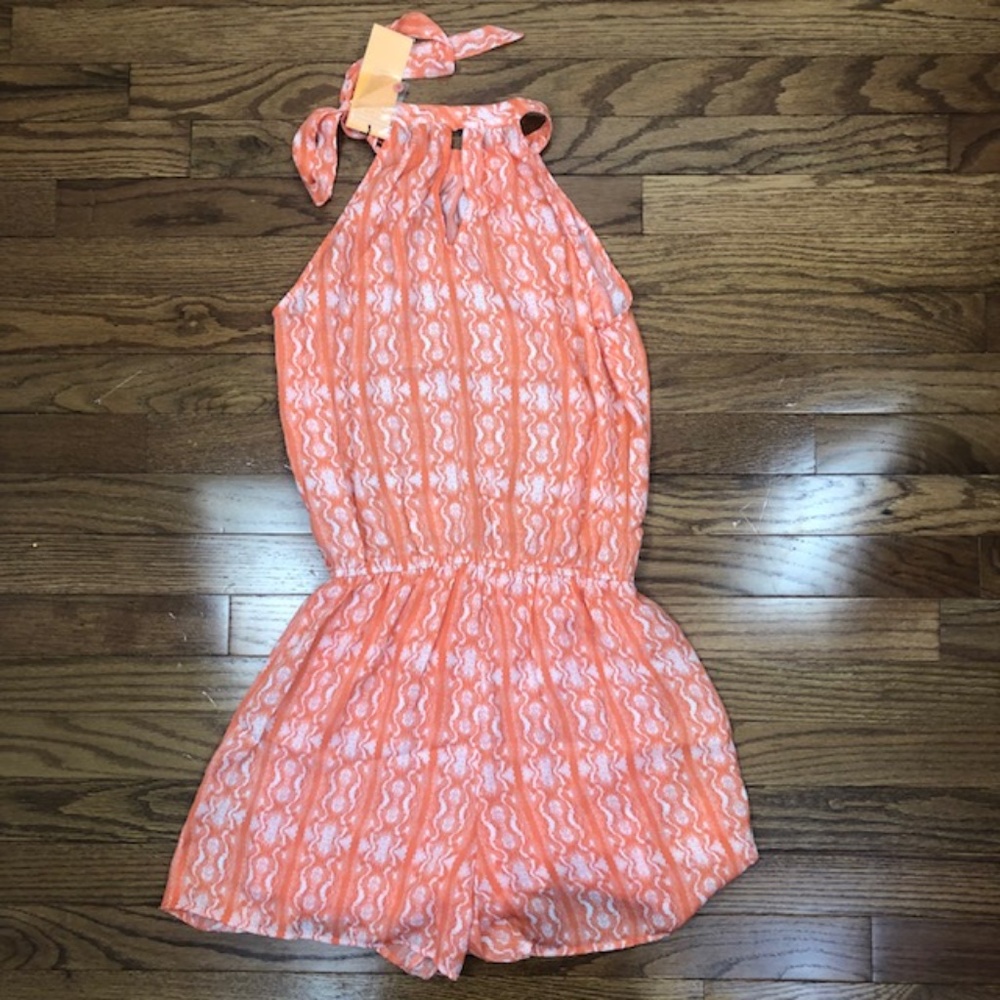 NEW!! Collective Concepts orange and white sleeveless romper. Size XS - Picture 2 of 4